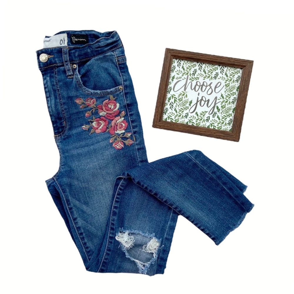 Garage Floral Appliqué Distressed High Rise Cropped Raw Hem Skinny Jeans